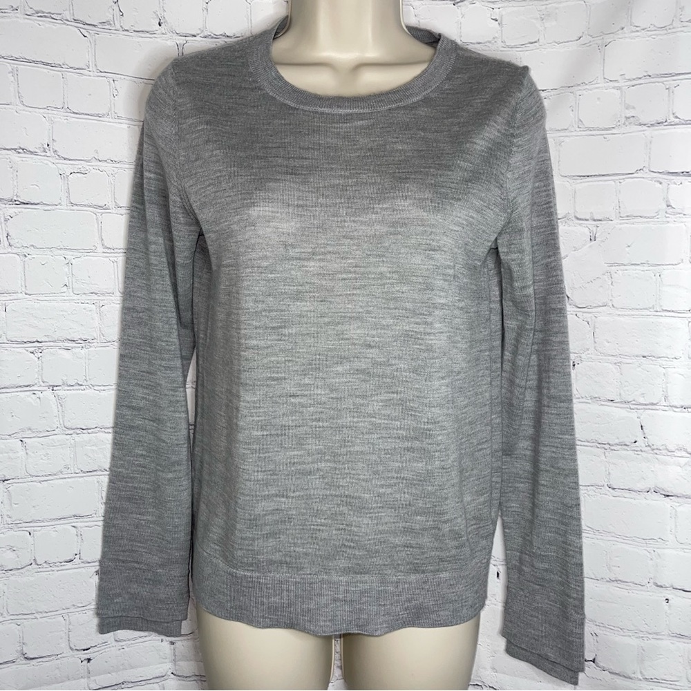 Banana Republic grey merino wool crew neck sweater with split sleeve detail XS - Picture 1 of 6